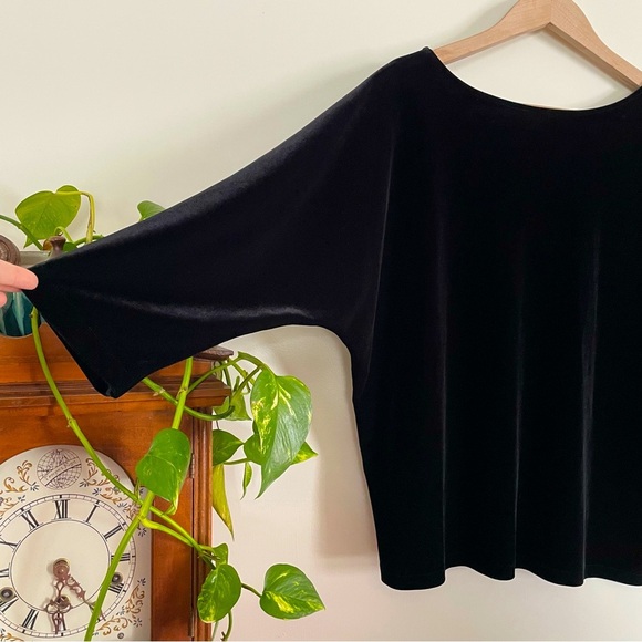 Talbots Black Velvet Top Size L 3/4 Length Dolman Sleeve Reversible Neckline - Picture 3 of 9